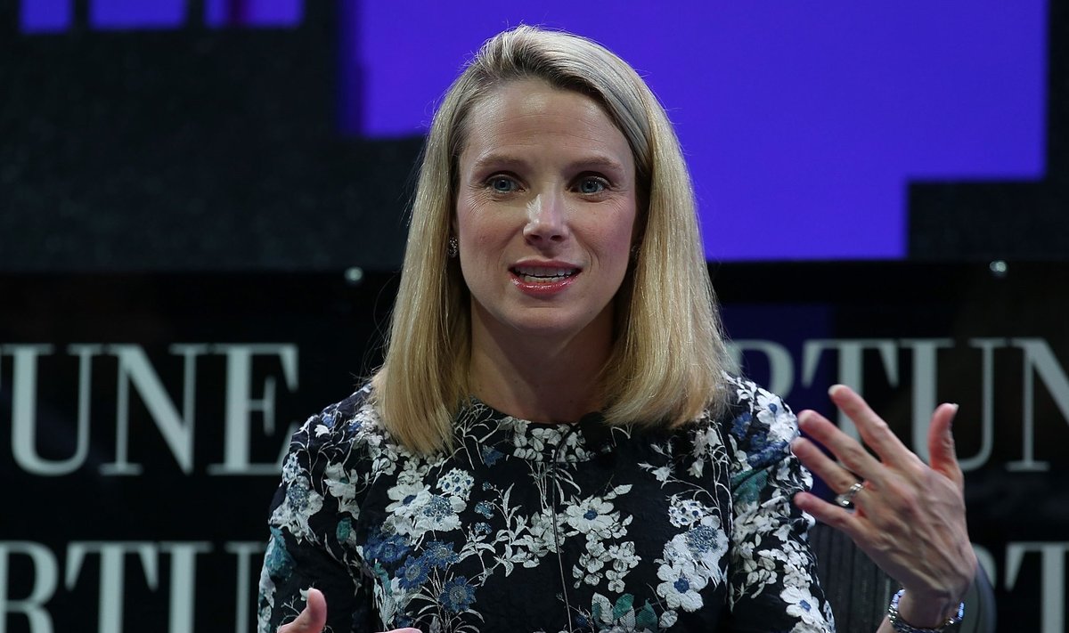Internetifirma Yahoo! tegevjuht Marissa Mayer oli 2014. aastal kõrgeima palgaga naisjuht, teenides 42,1 miljonit dollarit.