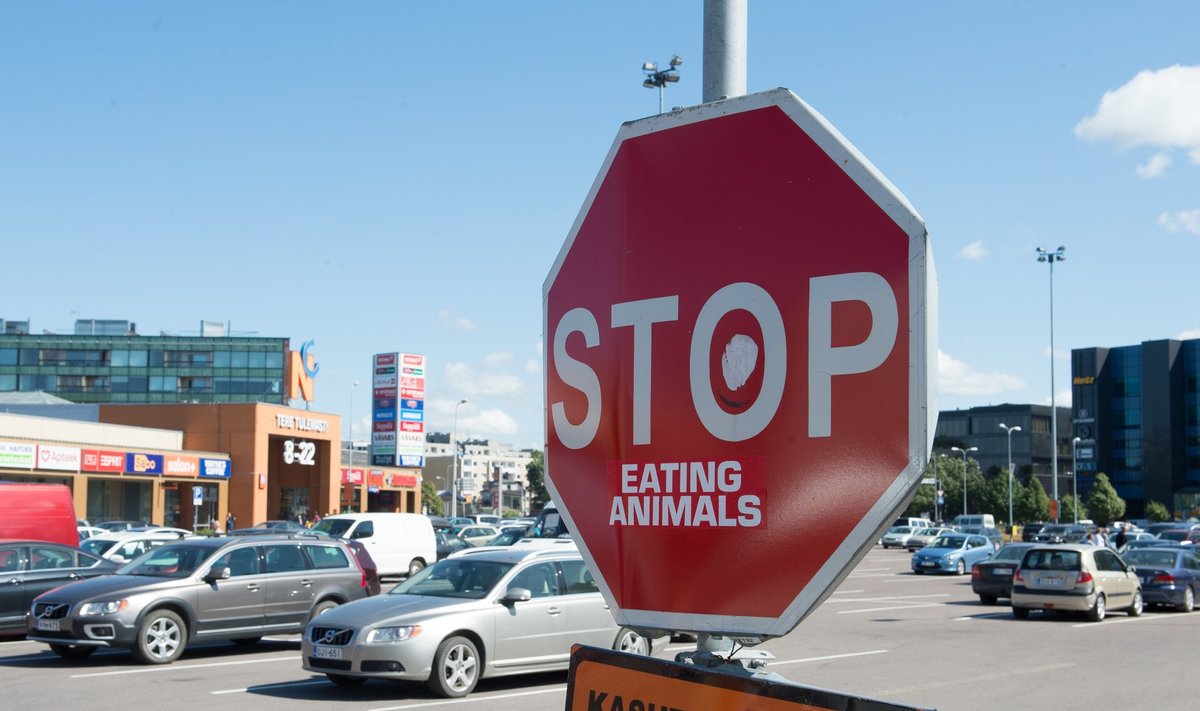 Loomade söömisest loobuma kutsuv liiklusmärk