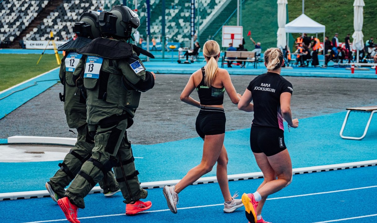 Päästeameti pommirühm suutis kergejõustikuõhtul välja panna kaheksa jooksjat, Eesti sprintereid oli stardis ainult kolm.
