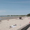 VIDEO | Suvi on käes! Stroomi rand täitus päevitajatega, julgemad proovisid ka vette minna