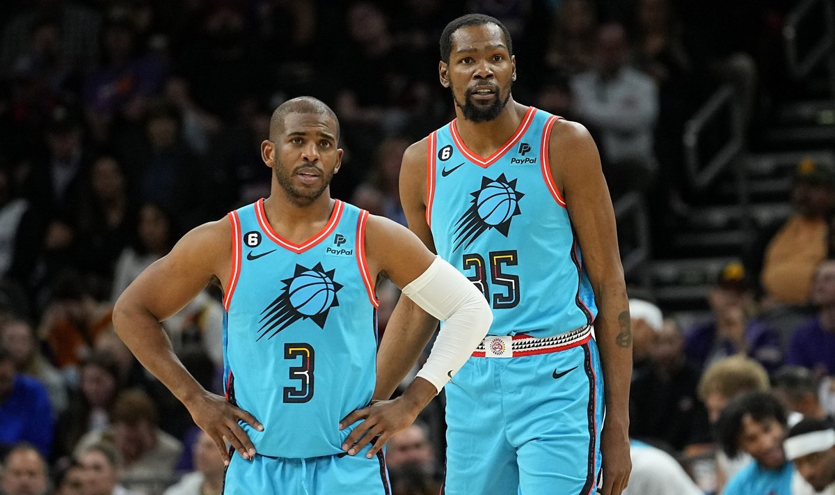 Chris Paul ja Kevin Durant.