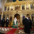 DELFI VIDEO: Patriarh Kirilli võttis üliturvatud Neeva Aleksandri katedraali juures vastu suur hulk inimesi