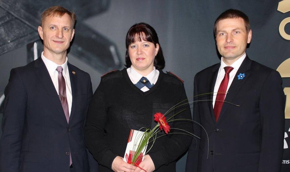 Tänusündmusel Kuldne Tõkkepuu 2016 andis teenetemärgi Kuuskmannile üle siseminister Hanno Pevkur.