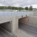 DELFI FOTOD: Vastvalminud ja kümneid miljoneid maksma läinud Ülemiste tunnel näitab lagunemismärke