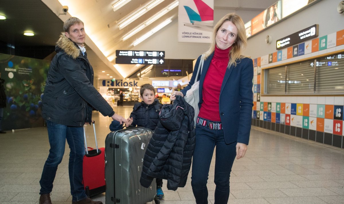Kaja Kallase pere sai eile lennujaamas kokku, kui pereema nädalavahetuseks koju saabus.