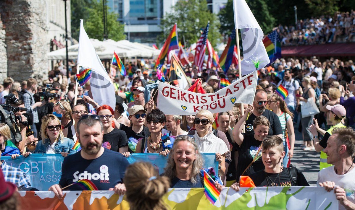Tallinn Pride 2017 rongkäik Tallinna kesklinnas