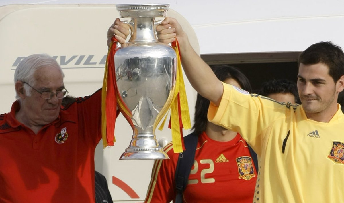 Euroopa meistrid Luis Aragones ja Iker Casillas