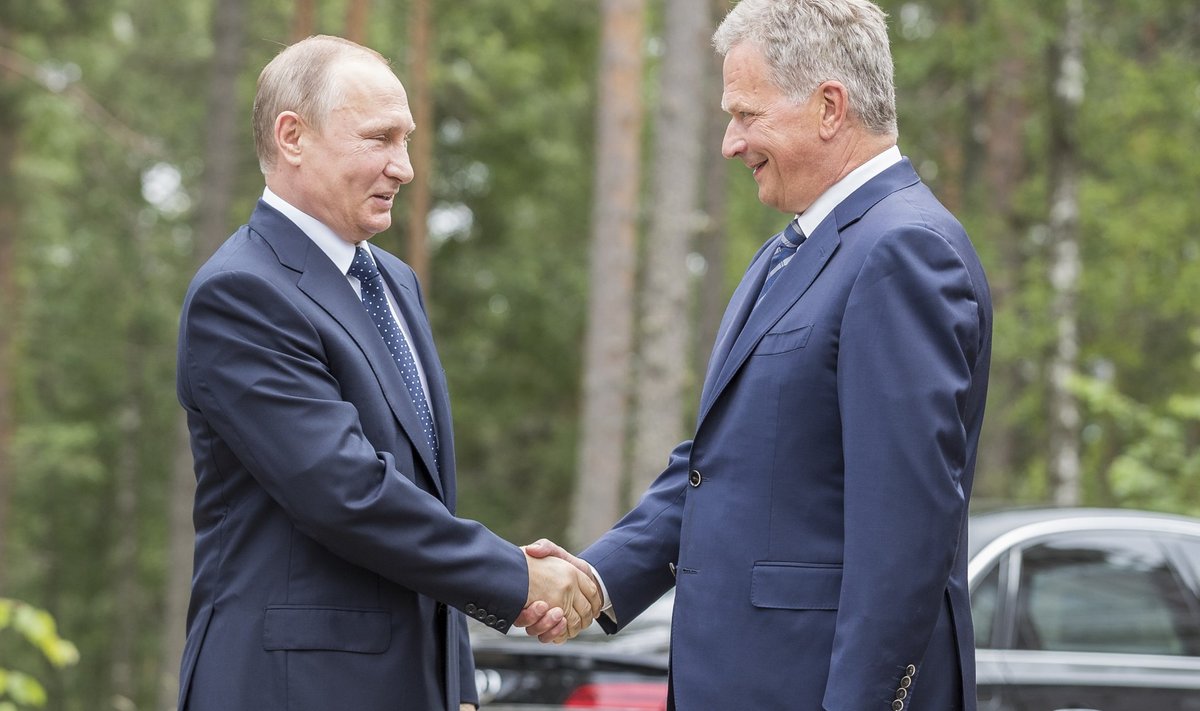 Venemaa president Vladimir Putin ja teda võõrustav Soome riigipea Sauli Niinistö antsid Savonlinna lähedal Punkaharjus pressikonverentsi.