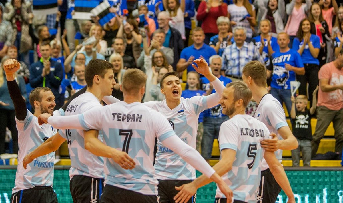 Eesti koondise mäng toimis Rakveres 2000 toetaja ees õlitatult.