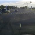 DELFI VIDEO: Arutu võidukihutamine Tallinna tänavatel lõppes ränga avariiga