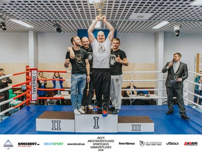 3D Treening - Eesti meistrivõistluste parim spordiklubi. Vasakult paremale: Herman Vesiaid, Priit Mihkelson, Vallo Hannus ja Henri Hiiemäe (aprill 2016).