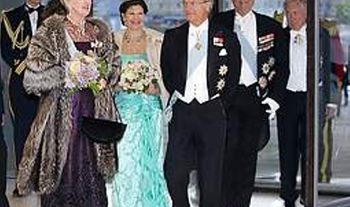 Raskesti järeleaimatav: Aadellik eluhoiak on traditsioonides ja geenides. Taani ja Rootsi kuningapaarid 10. mail 2007 Kopenhaageni ooperis Igor Stravinski balleti “Püha kevad” esietendusel. AFP