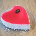VIDEO | Valentinipäeva eel valmistavad kondiitrid topeltkoguse kooke ja torte