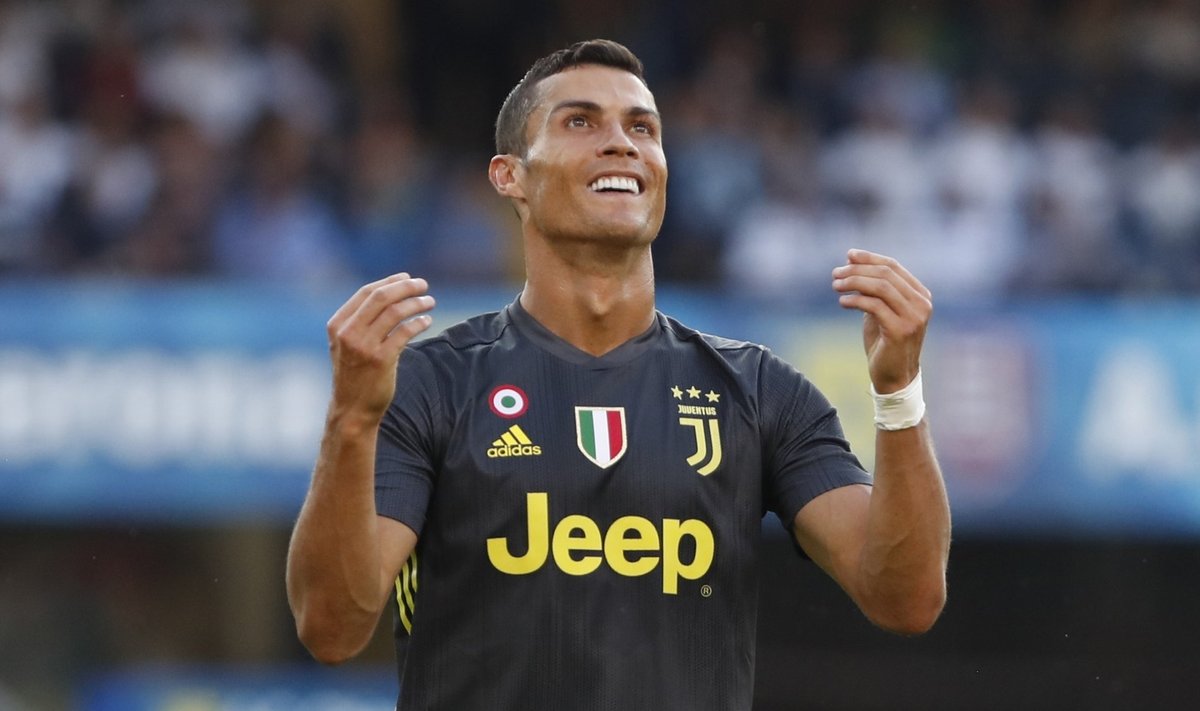 Cristiano Ronaldo esimene liigamäng Juventusega