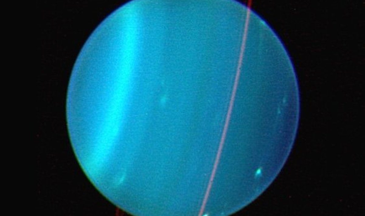 Infrapunasageduste läheduses tehtud vaatlused Uraanist paljastavad selle muidu häguse ketaste süsteemi, näidates ilmekalt planeedi kaldenurga suurust. Pilt Lawrence Sromovsky