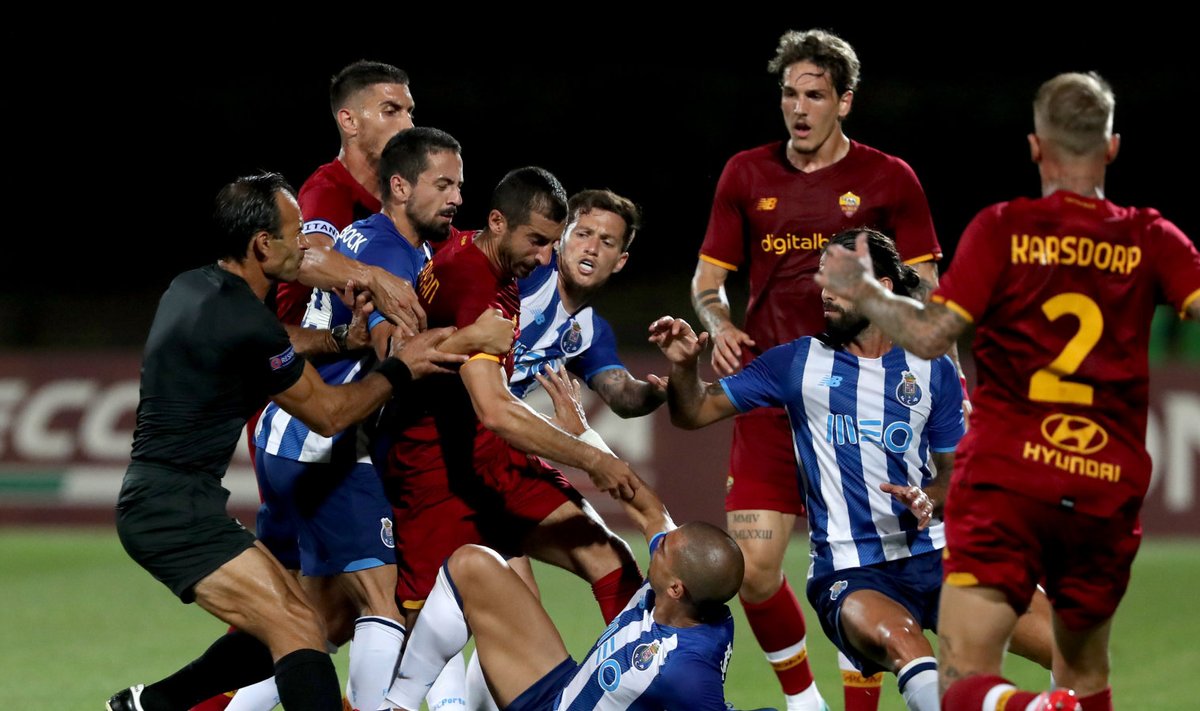 AS Roma ja FC Porto meeskondade vahel tekkinud rüselus.