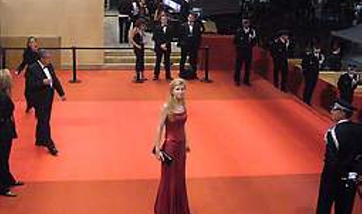 POSEERIB FESTIVALIPALEE EES: Cannes’is sooja vastuvõtu pälvinud filmi “Magnus” autor Kadri Kõusaar. ERAKOGU