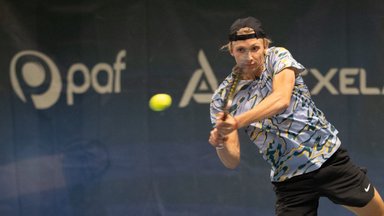 Kanepi ja Lajal tagasid pääsu French Openi kvalifikatsiooni  