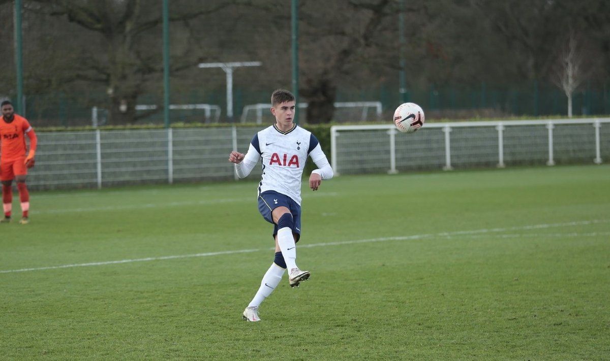 Maksim Paskotši on Tottenhamis alustanud edukalt.