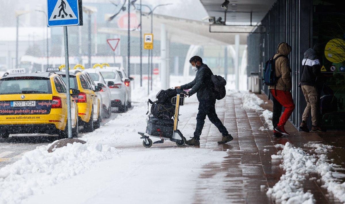 Tallinna lennujaama esine. Foto illustreerib.