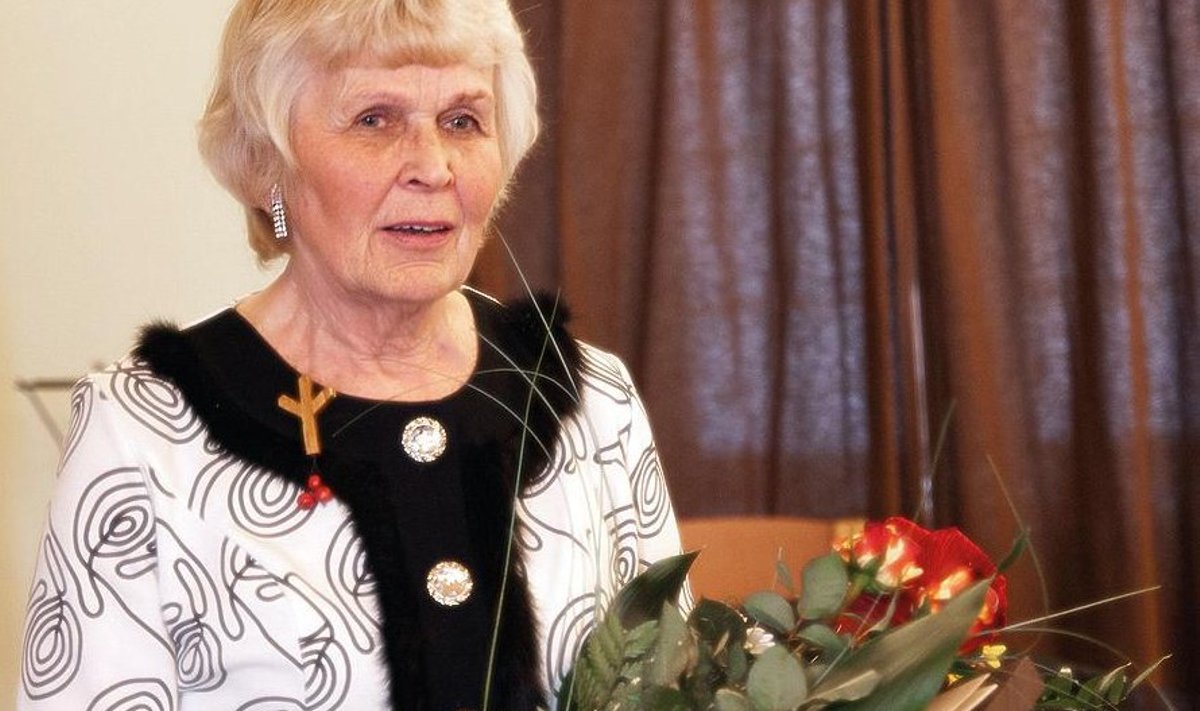 Päivi Aljamaa on valitud maakonna aasta õpetajaks ning saanud presidendilt Valgetähe medali. Foto: Kalev Kiviste