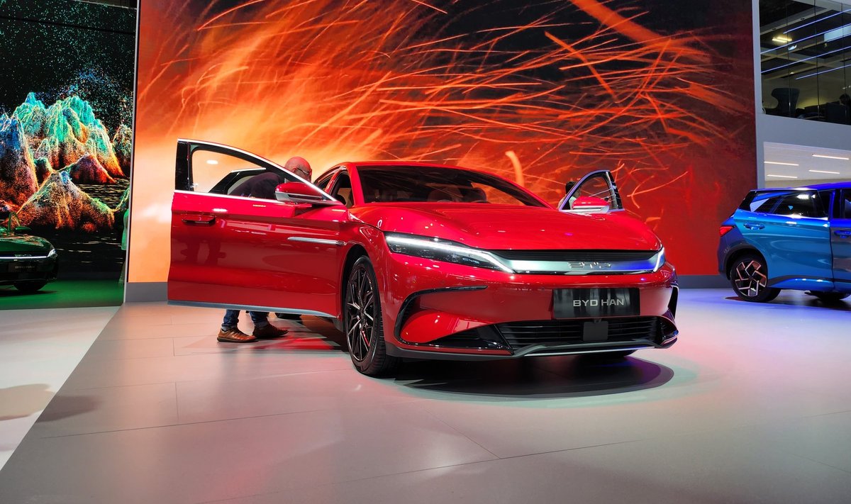 BYD Han elektriauto, Pariisi autonäitus 2022