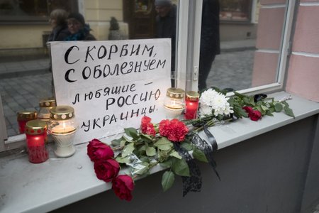 Lilled Vene saatkonna juures