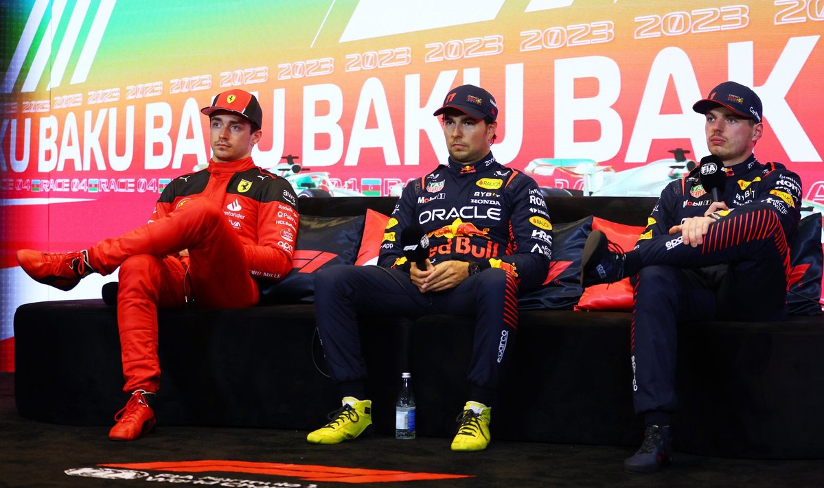 Bakuu GP sprindisõidu esikolmik: keskel Sergio Perez, vasakul Charles Leclerc, paremal Max Verstappen.