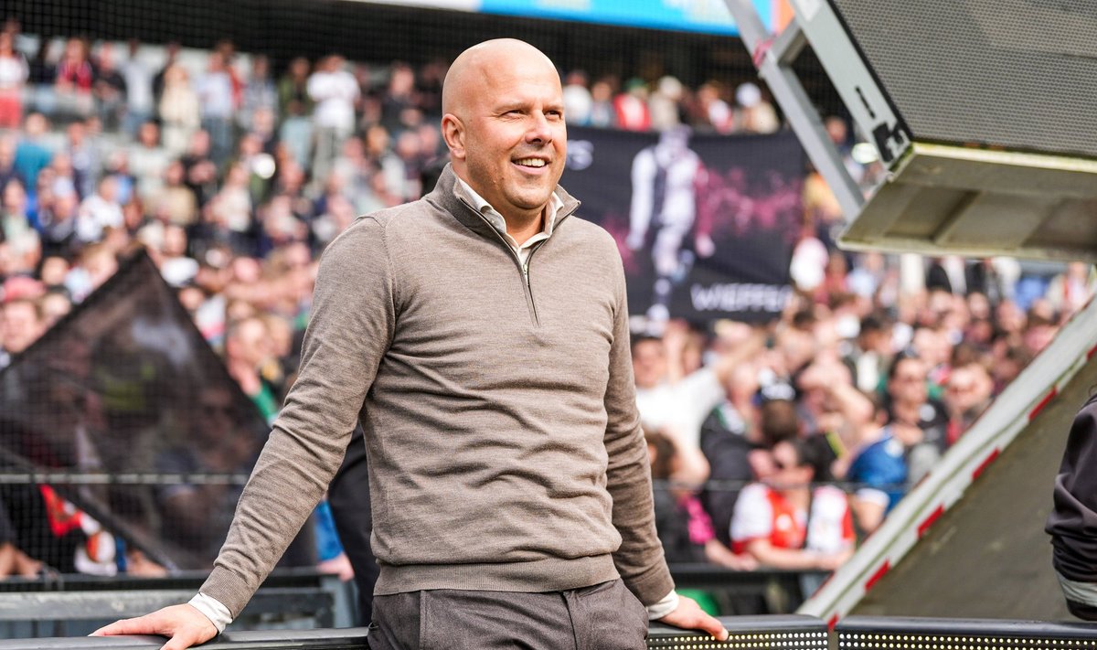 Feyenoordi peatreener Arne Slot on kerkimas Liverpooli juhendajaks