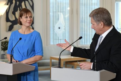 Eesti president Kersti Kaljulaid ja Sauli Niinisto 2016. aastal Mäntyniemi residentsis. 