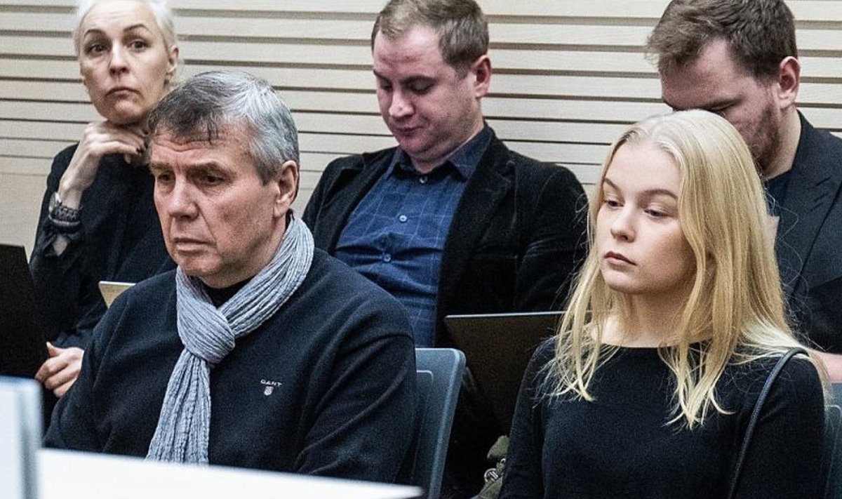 "KÕMMARI" OMAKSED: Tapetud Raivo Rätte tütar Senni Sofia Rätte (paremal) ja tema vend Toivo Rätte (vasakul) osalesid Harju maakohtus toimunud kohtuprotsessil kui kannatanud.