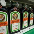 Как таинственная бутылка Jägermeister спасла депутата Дмитриева от уголовного дела