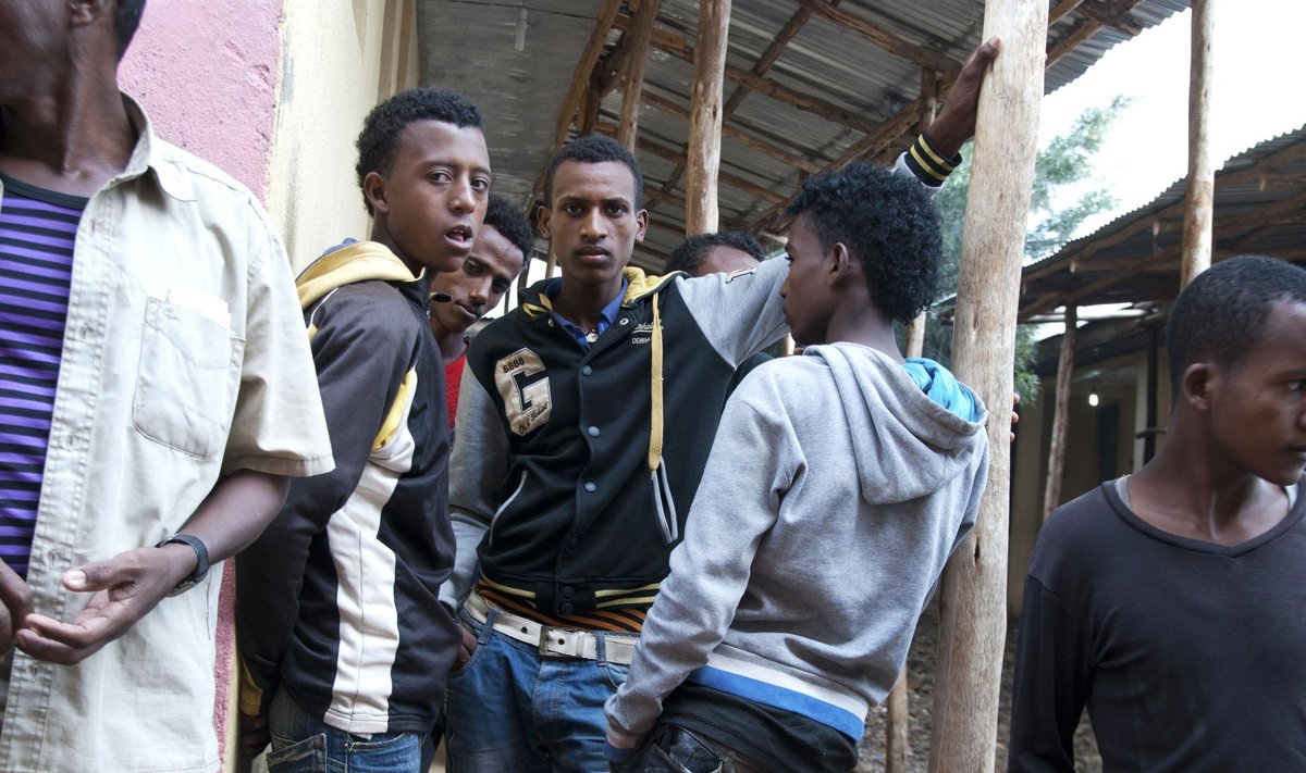Eritreast põgenenud noormehed Etioopia põgenikelaagris. Võimalik, et nad lasid jalga määramata pikkusega kohustuslikust väeteenistusest.