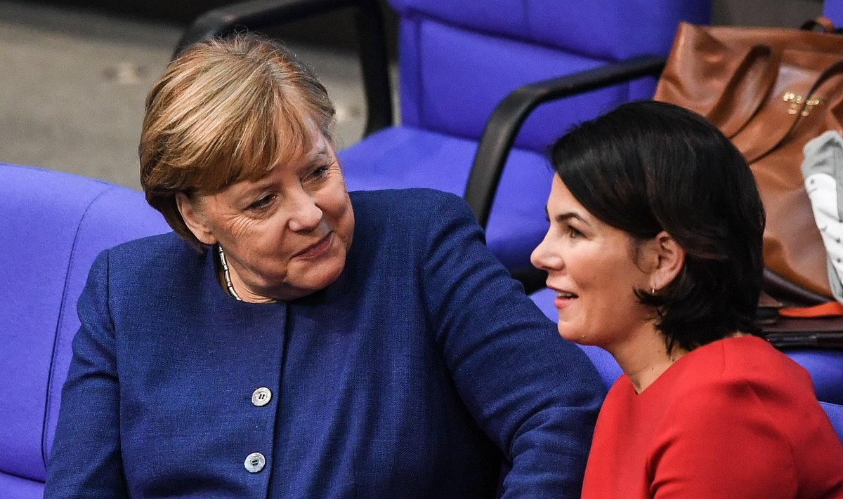 KAKS MÕTTEKAASLAST: CDU esimees Angela Merkel pidavat südames just Annalena Baerbocki oma pärandi jätkajaks.