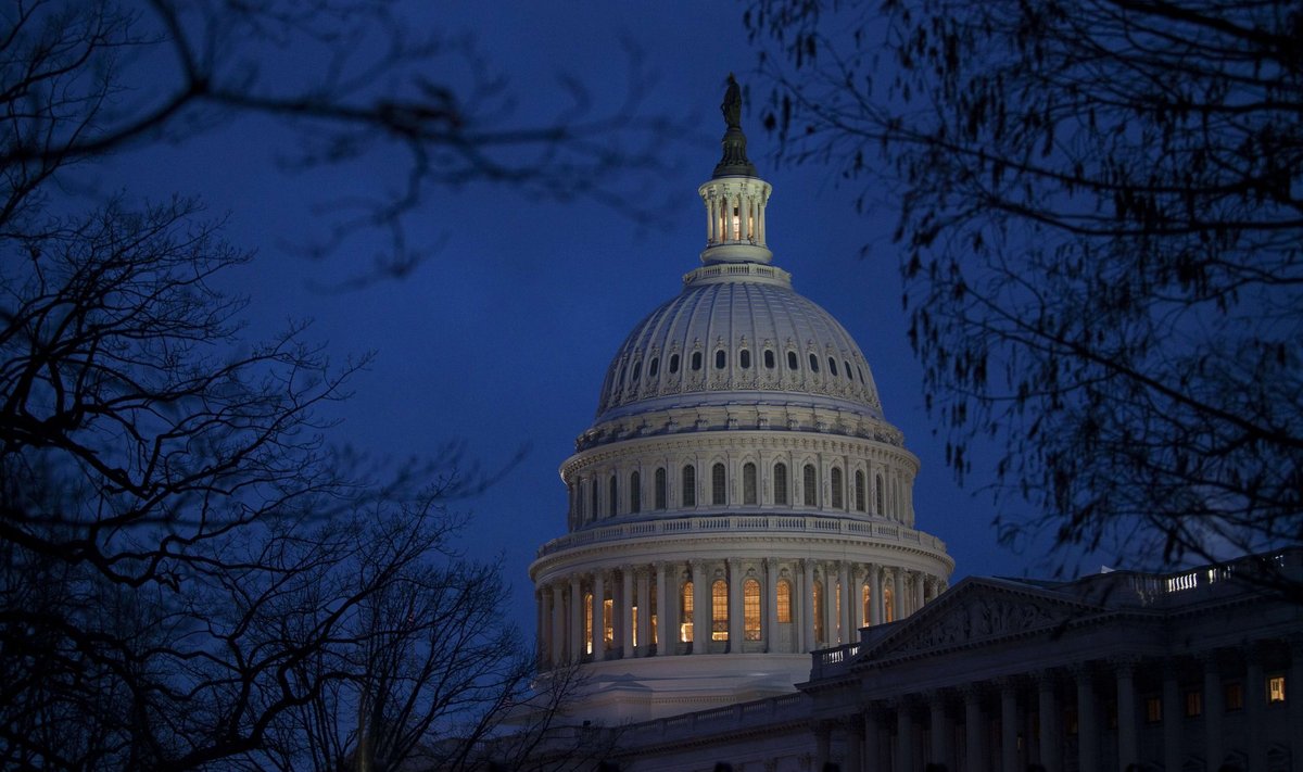 Congress Goes Down To The Wire On Fiscal Cliff Negotiations
