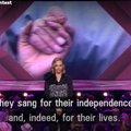 Неожиданно! Песенный конкурс в Швеции начался с длинного монолога о поющей революции в Эстонии: "Они пели за свою жизнь"