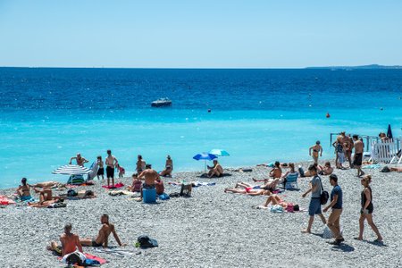 Nice'i rannapromenaad kaks päeva pärast terrorirünnakut