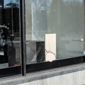 Ajaleheartikli tõttu Rakveres toimetuse aknaid puruks visanud mees sai aresti
