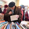 FOTOD | Jõhvi raamatukogu laadal jagati raamatuid ... tasuta