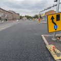 DELFI FOTOD: Pärnu maantee ja Liivalaia tänava ristmik sai uue teekatte