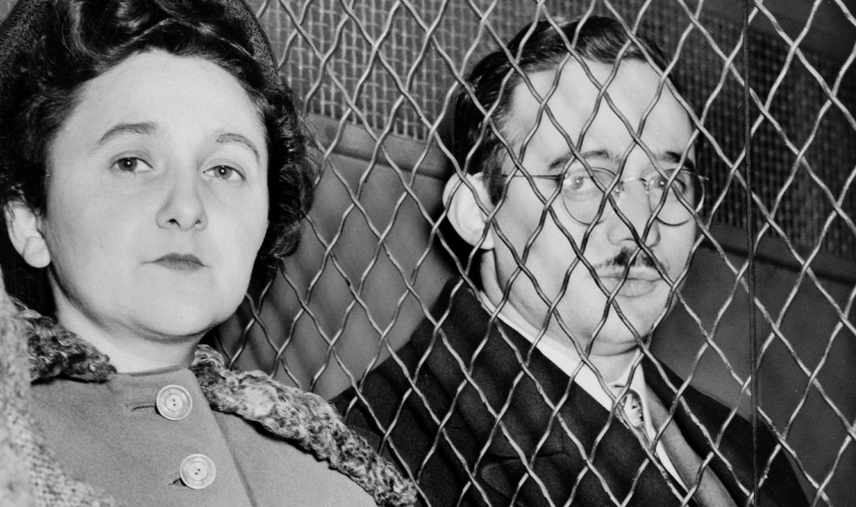 Hukatud spioonid Ethel ja Julius Rosenberg. Juliuse süü on üsna üheselt selge, aga Ethel istus elektritoolile peamiselt oma valeliku venna tõttu.