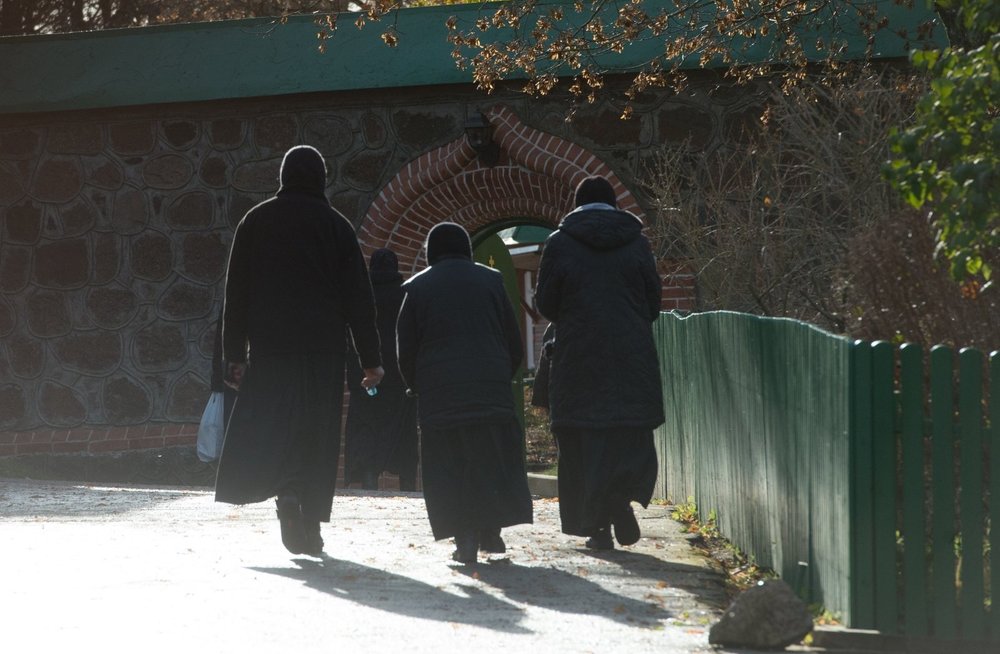 Пюхтицкий монастырь в Эстонии. Куремяэ монастырь Эстония женский. Пюхтицкий монастырь в Эстонии фото. Эстония Пюхтицкий монастырь сейчас.