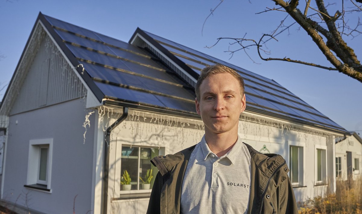 Solarstone on seni paigaldanud päikesepaneelidest katuse üle 500 majale. Välisriikides laienedes soovitakse turundusjuht Maiko Kiisi kinnitusel lähiaastatel jõuda 5000 päikesekatuseni.