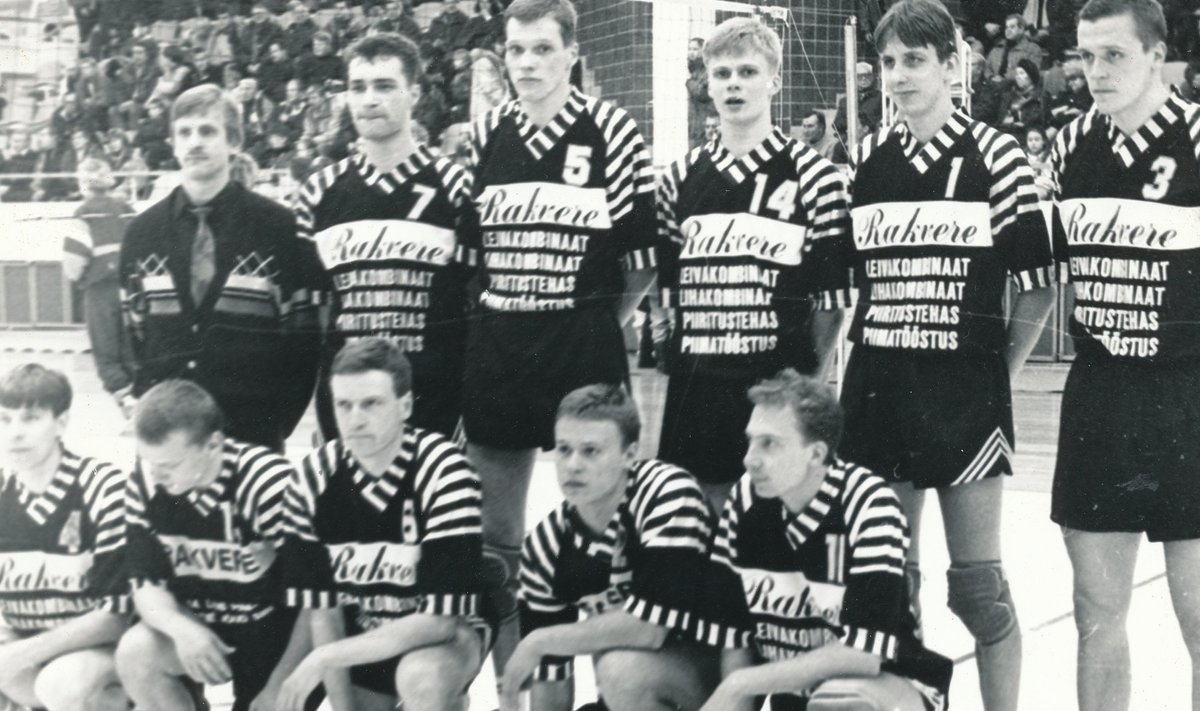 Eivo Zuravljov (üleval vasakult neljas)