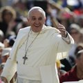 Paavst Franciscus ootab hinnangu andmisega Trumpile
