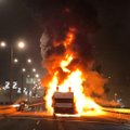 VIDEO | Red Star tähistas Serbia meistritiitlit nii hoogsalt, et neid läbi linna sõidutanud buss põletati maani maha