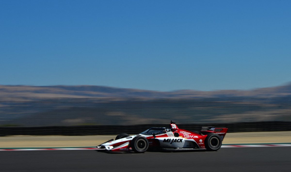 Jüri Vips IndyCari etapil Laguna Seca ringrajal.