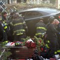 HALLOWEEN 'IÕUDUS NEW YORGIS: Kommijooksu teinud seltskond jäi auto alla, hukkus ka 10-aastane tüdruk