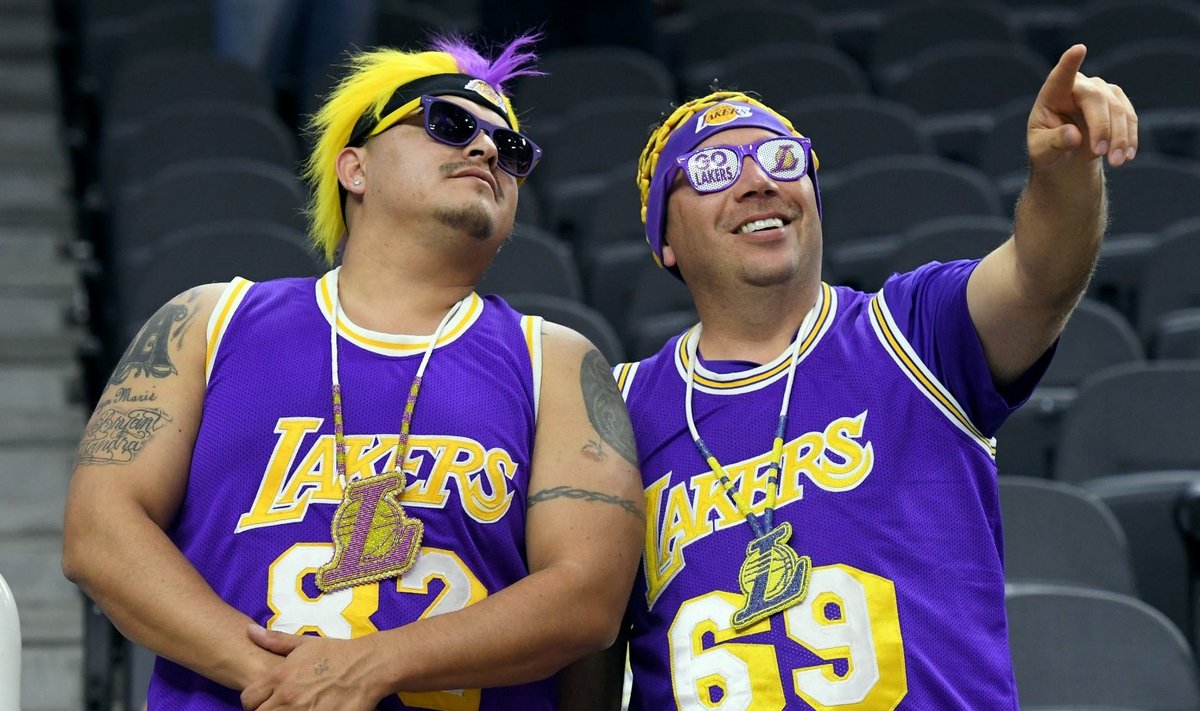 Los Angeles Lakersi fännid