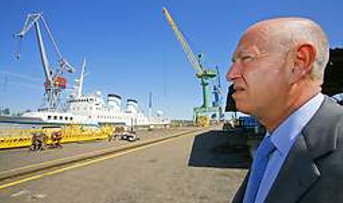 LAEVAREMONDIKUNN: Läänemere laevaremontijaks nr 1 tõusnud Fjodor Berman on rahul, sest nüüdsest hakkavad kõik Tallinki, Silja Line ja Viking Line laevad tema dokkides käima. INGMAR MUUSIKUS